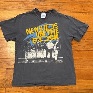 80s VINTAGE New Kids On The Block Tee!